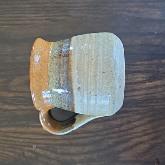 Handcrafted Ceramic Mug - Picture 3 of 4